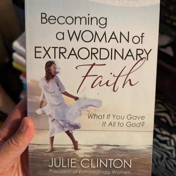 Bundle of Christian Books - 6 - Picture 1 of 12